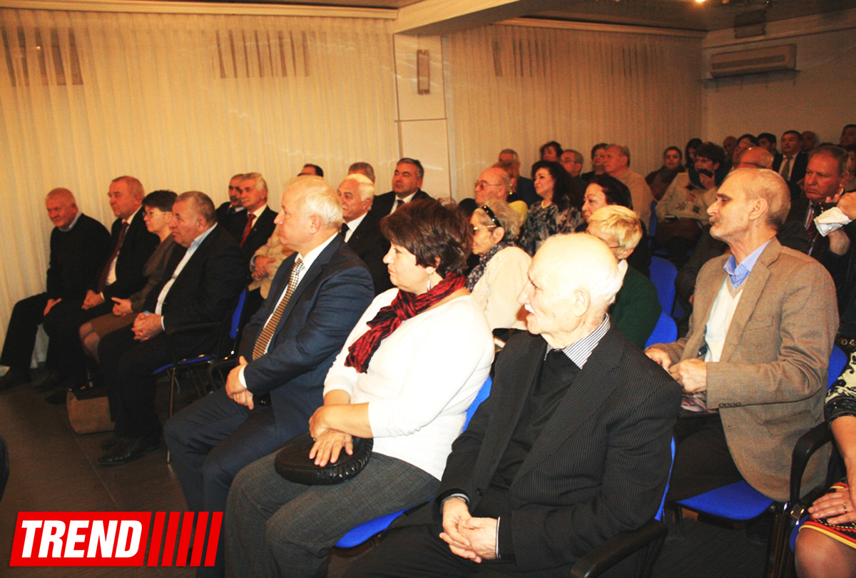 В Баку состоялся показ фильма "Считался богом артиллерии" о генерале Алиаге Шихлинском (ФОТО)