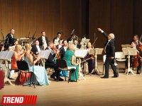 Лучший коллектив Европы представил в Центре Гейдара Алиева бессмертные произведения Штрауса (ФОТО)