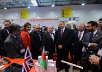 Президент Азербайджана принял участие в открытии выставки "Bakutel-2014"  (ФОТО)