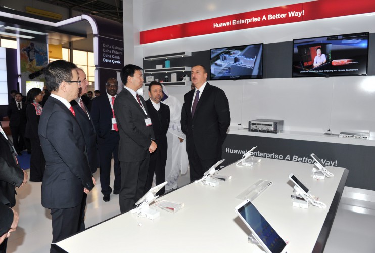 Президент Азербайджана принял участие в открытии выставки "Bakutel-2014"  (ФОТО)