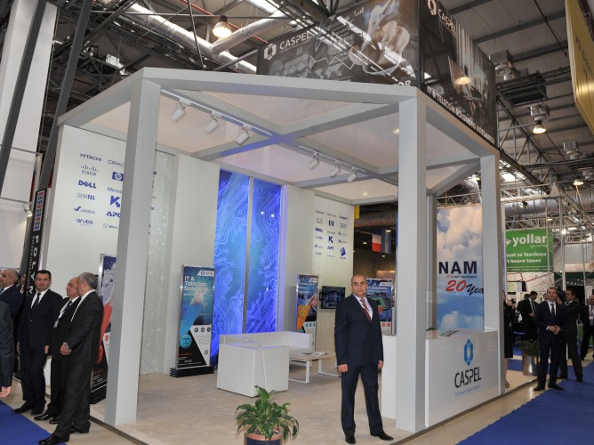 Президент Азербайджана принял участие в открытии выставки "Bakutel-2014"  (ФОТО)