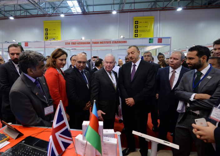 Президент Азербайджана принял участие в открытии выставки "Bakutel-2014"  (ФОТО)