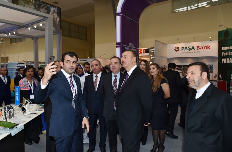 Президент Азербайджана принял участие в открытии выставки "Bakutel-2014"  (ФОТО)