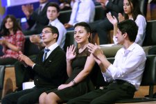 "Быть или не быть, вот в чем вопрос " -  интеллект-шоу "Parlaq Zəka"  (ФОТО)