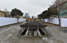 Президент Ильхам Алиев ознакомился с ходом работ в комплексе фонтанов и водопадов в Хатаинском районе Баку (ФОТО)