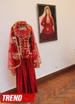Азербайджанские национальные костюмы глазами художников  - награждение участников выставки (ФОТО)