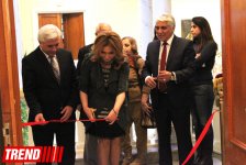 Азербайджанские национальные костюмы глазами художников  - награждение участников выставки (ФОТО)