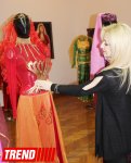 Азербайджанские национальные костюмы глазами художников  - награждение участников выставки (ФОТО)