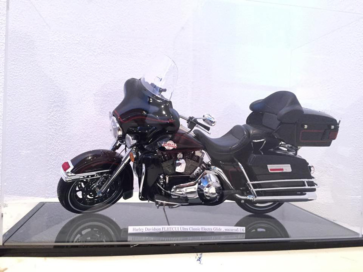 В Баку открылась выставка синтеза живописи и мотоциклов "Art & Motorcycles" (ФОТО)