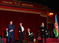 Первая леди Азербайджана Мехрибан Алиева наблюдала за товарищеской встречей азербайджанских и французских борцов в Париже (ФОТО)