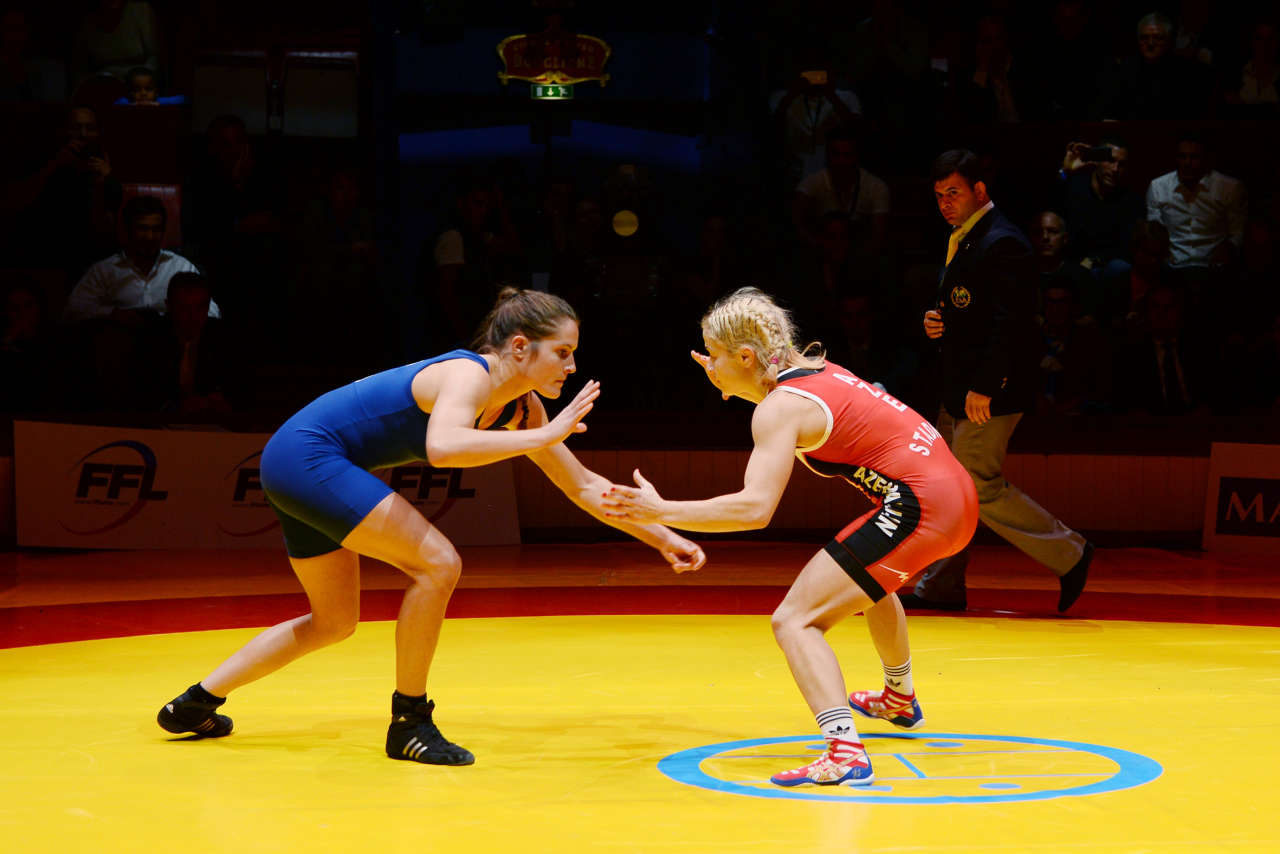 Первая леди Азербайджана Мехрибан Алиева наблюдала за товарищеской встречей азербайджанских и французских борцов в Париже (ФОТО)