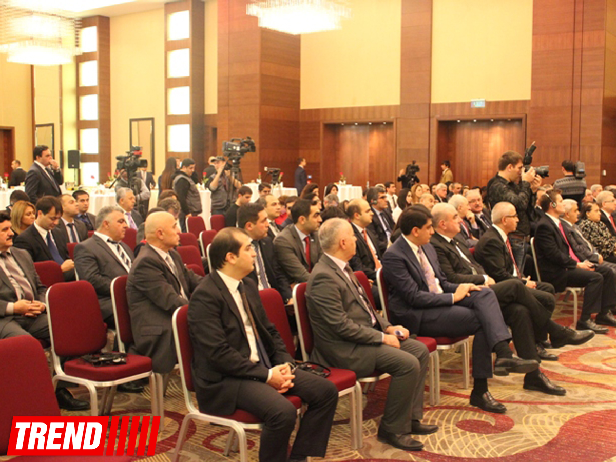 В Баку состоялась презентация книги "Волшебные сказки Тебриза" (ФОТО)