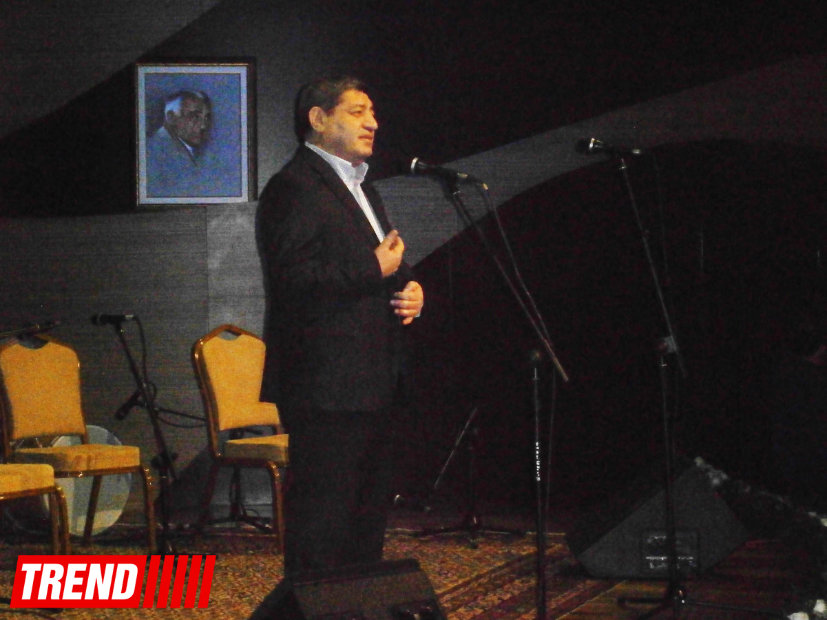 В Международном центре мугама отметили юбилей поэта Чингиза Алиоглу: "Нам всем повезло, что мы его современники" (ФОТО)