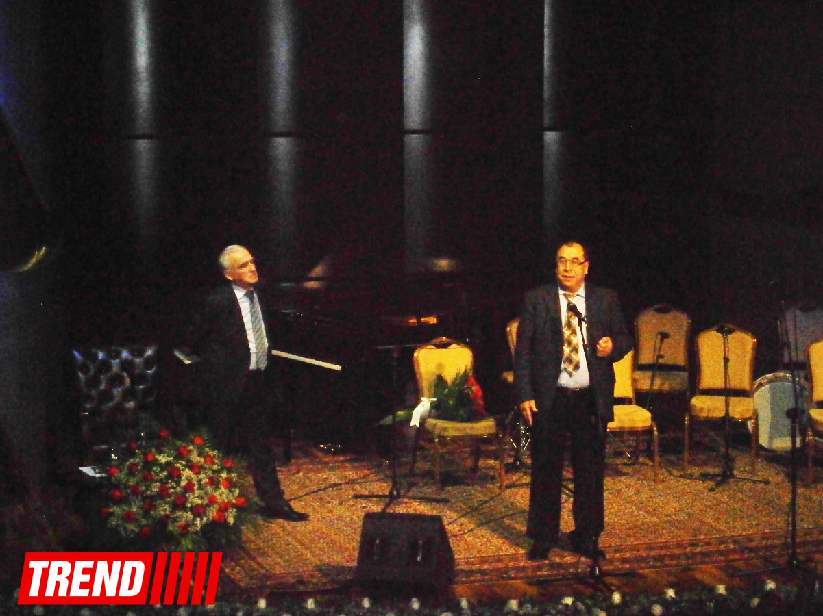 В Международном центре мугама отметили юбилей поэта Чингиза Алиоглу: "Нам всем повезло, что мы его современники" (ФОТО)