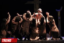 "Холстомер. История лошади"  - потрясающий спектакль Грузинского театра в Баку (ФОТО)