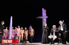 "Холстомер. История лошади"  - потрясающий спектакль Грузинского театра в Баку (ФОТО)