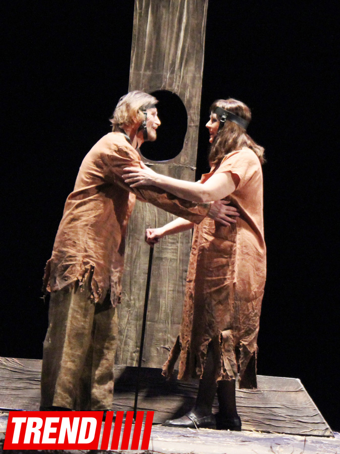 "Холстомер. История лошади"  - потрясающий спектакль Грузинского театра в Баку (ФОТО)