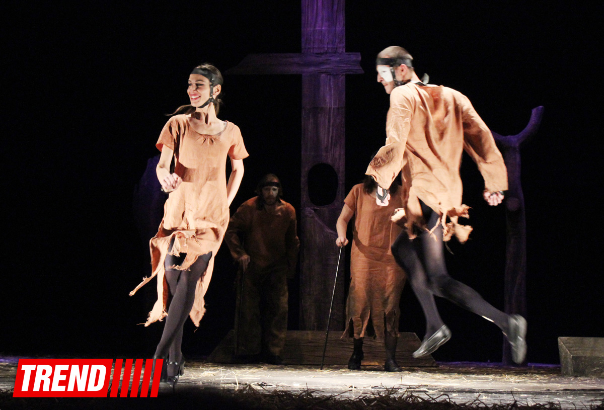 "Холстомер. История лошади"  - потрясающий спектакль Грузинского театра в Баку (ФОТО)