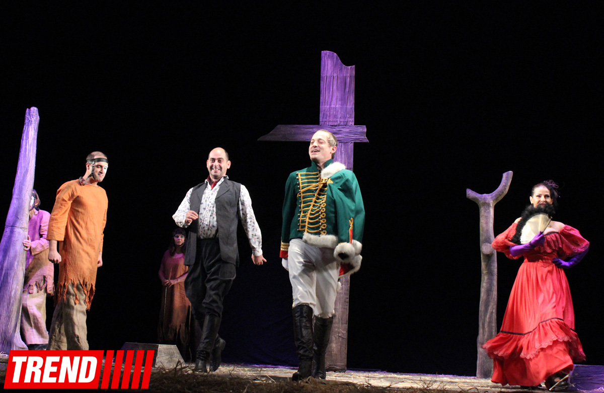 "Холстомер. История лошади"  - потрясающий спектакль Грузинского театра в Баку (ФОТО)