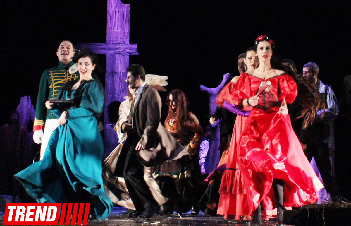 "Холстомер. История лошади"  - потрясающий спектакль Грузинского театра в Баку (ФОТО)