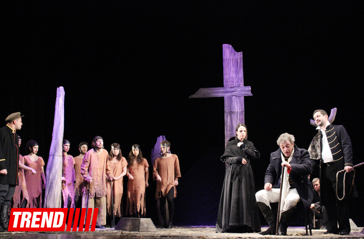 "Холстомер. История лошади"  - потрясающий спектакль Грузинского театра в Баку (ФОТО)