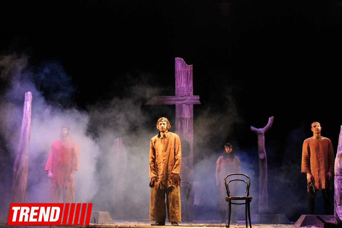 "Холстомер. История лошади"  - потрясающий спектакль Грузинского театра в Баку (ФОТО)