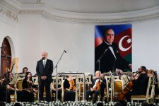 В Азербайджанской филармонии почтили память общенационального лидера Гейдара Алиева (ФОТО)