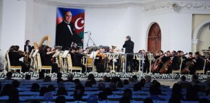 В Азербайджанской филармонии почтили память общенационального лидера Гейдара Алиева (ФОТО)