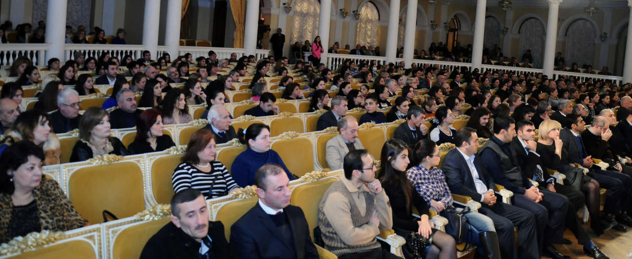 В Азербайджанской филармонии почтили память общенационального лидера Гейдара Алиева (ФОТО)