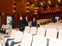 Ильхам Алиев ознакомился с условиями, созданными в реконструированном Сабирабадском районном доме культуры (ФОТО)