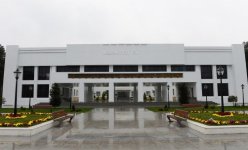 Ильхам Алиев ознакомился с условиями, созданными в реконструированном Сабирабадском районном доме культуры (ФОТО)