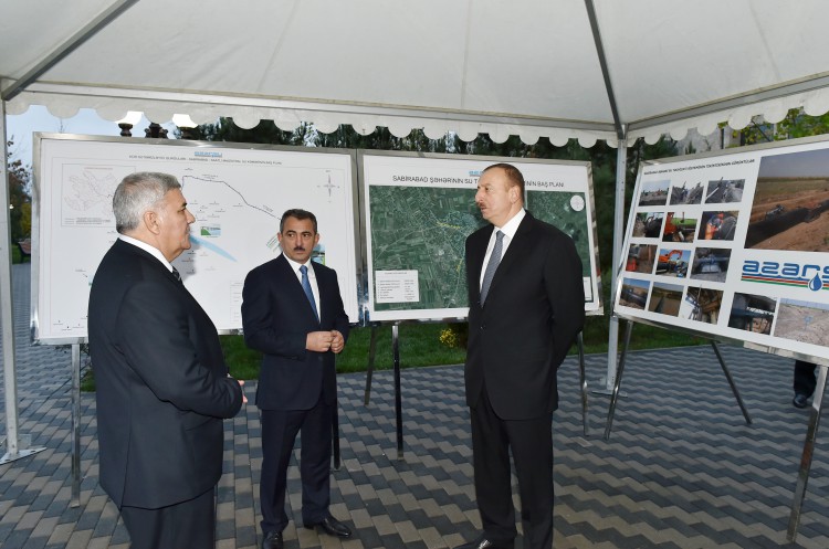 Президент Ильхам Алиев принял участие в церемонии подачи питьевой воды в город Сабирабад