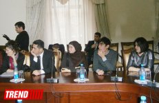 В Баку наградили победителей конкурса "Лучшая статья года о театральном искусстве"