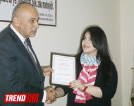 В Баку наградили победителей конкурса "Лучшая статья года о театральном искусстве"