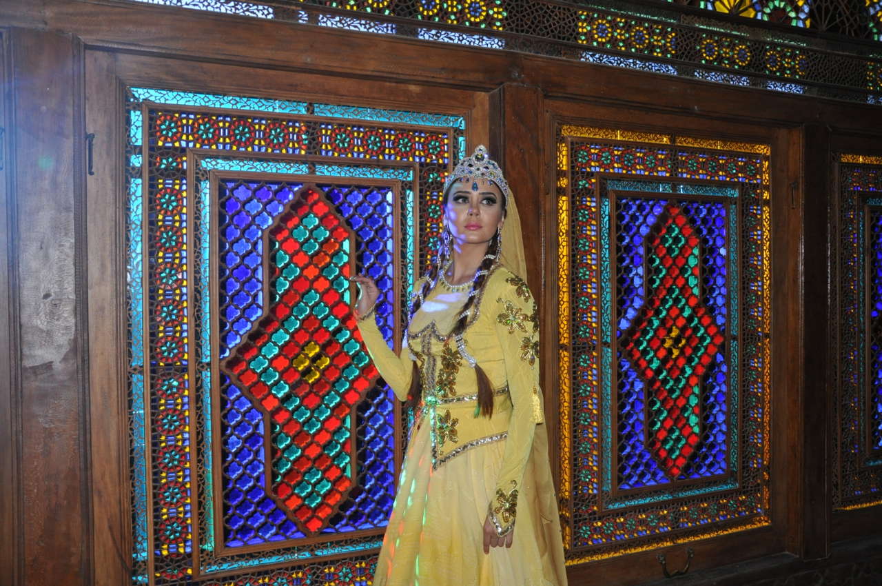 Оксана Расулова презентовала в Баку проект "Сары гялин" (ВИДЕО-ФОТО)