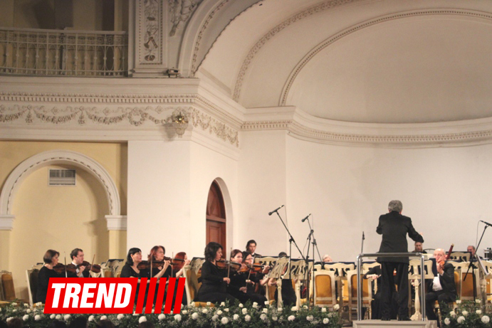 В Филармонии прошел творческий вечер Фараджа Гараева: "Он легко работает с любым муззнаком, стилем..." (ФОТО)