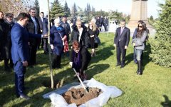 Вице-президент Фонда Гейдара Алиева Лейла Алиева и гости из России побывали в Гяндже (ФОТО)