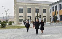 Президент Азербайджана и его супруга ознакомились с ходом строительства ряда объектов в Баку (ФОТО)