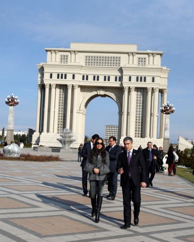 Вице-президент Фонда Гейдара Алиева Лейла Алиева и гости из России побывали в Гяндже (ФОТО)