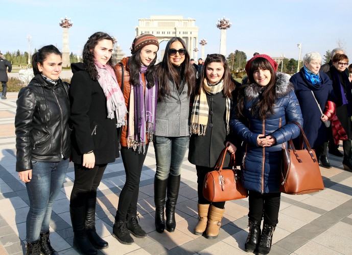 Вице-президент Фонда Гейдара Алиева Лейла Алиева и гости из России побывали в Гяндже (ФОТО)