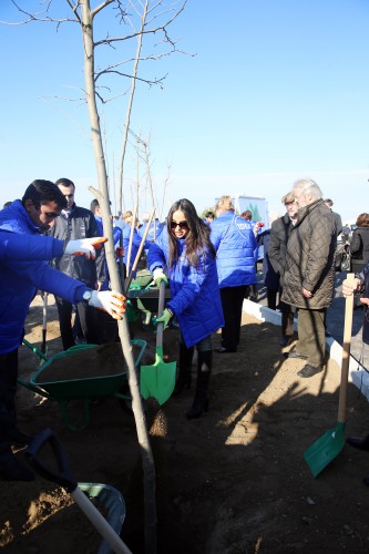 Вице-президент Фонда Гейдара Алиева Лейла Алиева и гости из России побывали в Гяндже (ФОТО)