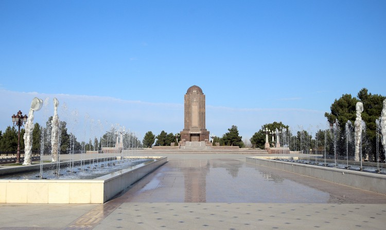 Вице-президент Фонда Гейдара Алиева Лейла Алиева и гости из России побывали в Гяндже (ФОТО)