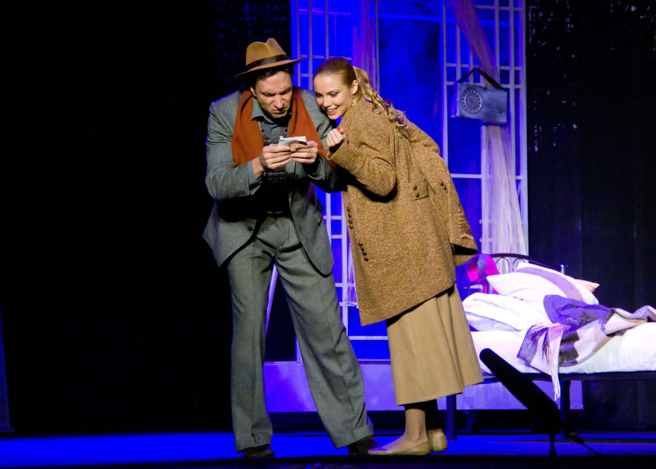 "Двое на качелях" заворожили бакинских зрителей - Он и Она, речь идет, конечно же, о любви (ФОТО)