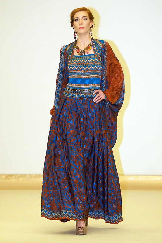 Магнетизм Востока от Фахрии Халафовой на Парижском подиуме (ФОТО)