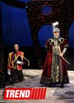 В Аздраме с большим успехом прошла премьера спектакля "Надир шах" по роману  Юнуса Огуза (ФОТО)