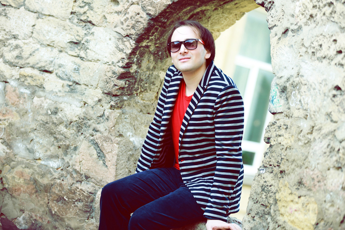 Участник украинского шоу-талантов "Х-фактор" реализует в Баку проект (ФОТО)