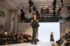 В Баку прошло красочное дефиле известных турецких дизайнеров (ФОТО)