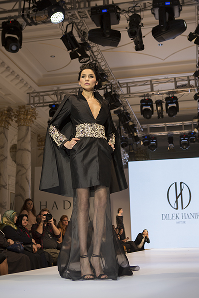 В Баку прошло красочное дефиле известных турецких дизайнеров (ФОТО)