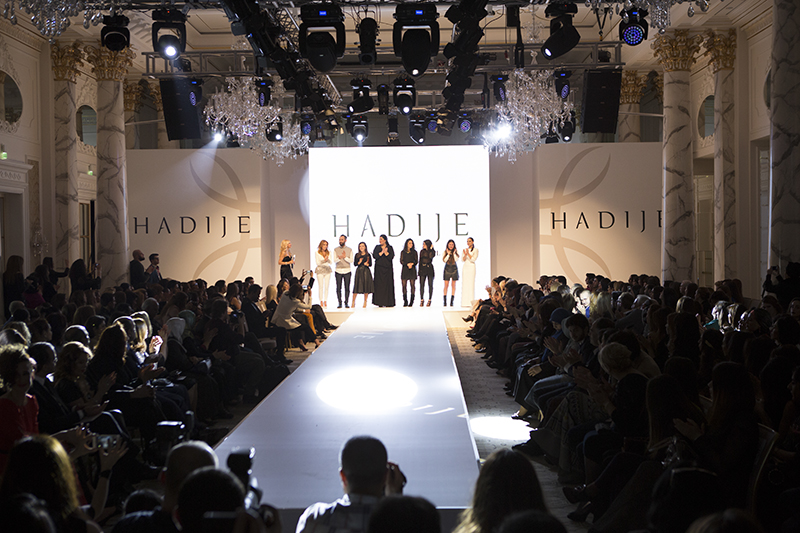 В Баку прошло красочное дефиле известных турецких дизайнеров (ФОТО)