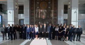 Президент Ильхам Алиев и его супруга Мехрибан Алиева приняли участие в открытии нового здания Госнефтефонда Азербайджана (ФОТО)